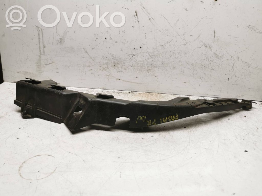 Volkswagen PASSAT B5 Front bumper mounting bracket 