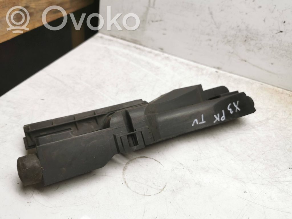 BMW X3 E83 Radiator mount bracket 