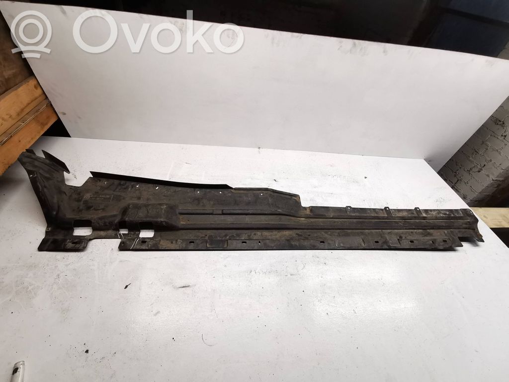 BMW X5 E53 Vidurinė dugno apsauga 