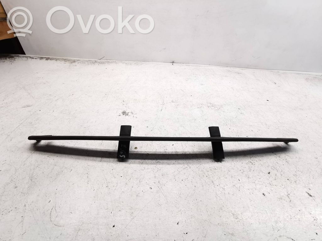 Rear bumper mounting bracket   51118223235