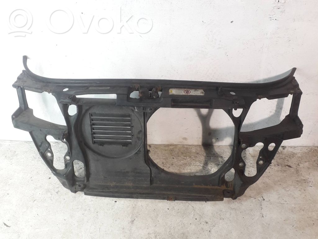 Audi A4 S4 B5 8D Radiatorių panelė 