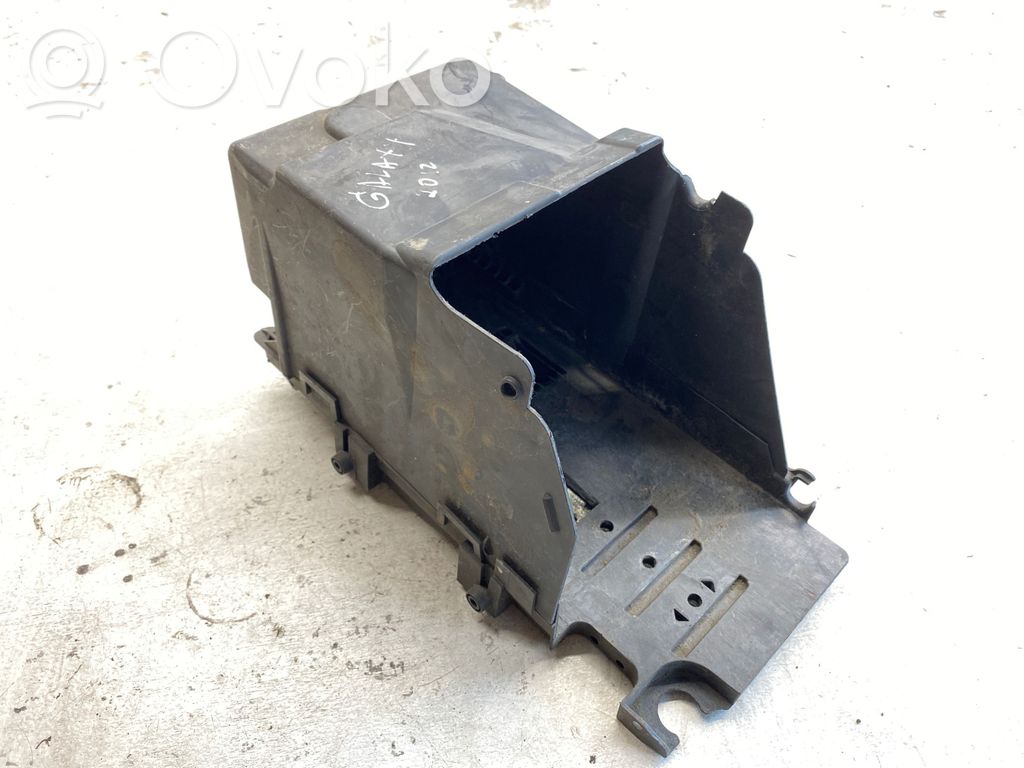 Akumuliatoriaus dėžė   6G9110723A