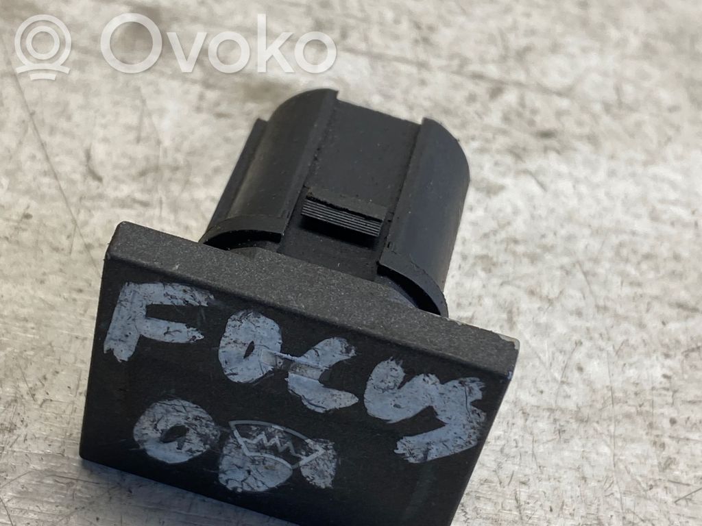 Ford Mondeo MK IV Windscreen/window heater switch 