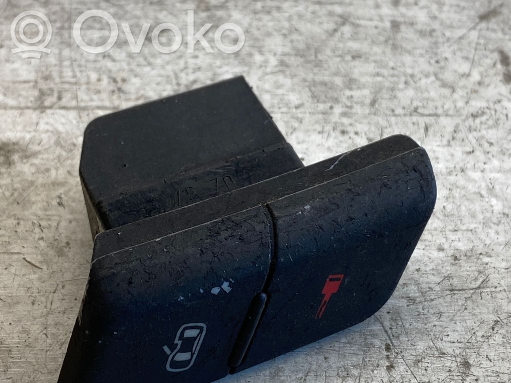 Audi A4 S4 B6 8E 8H Central locking switch button 