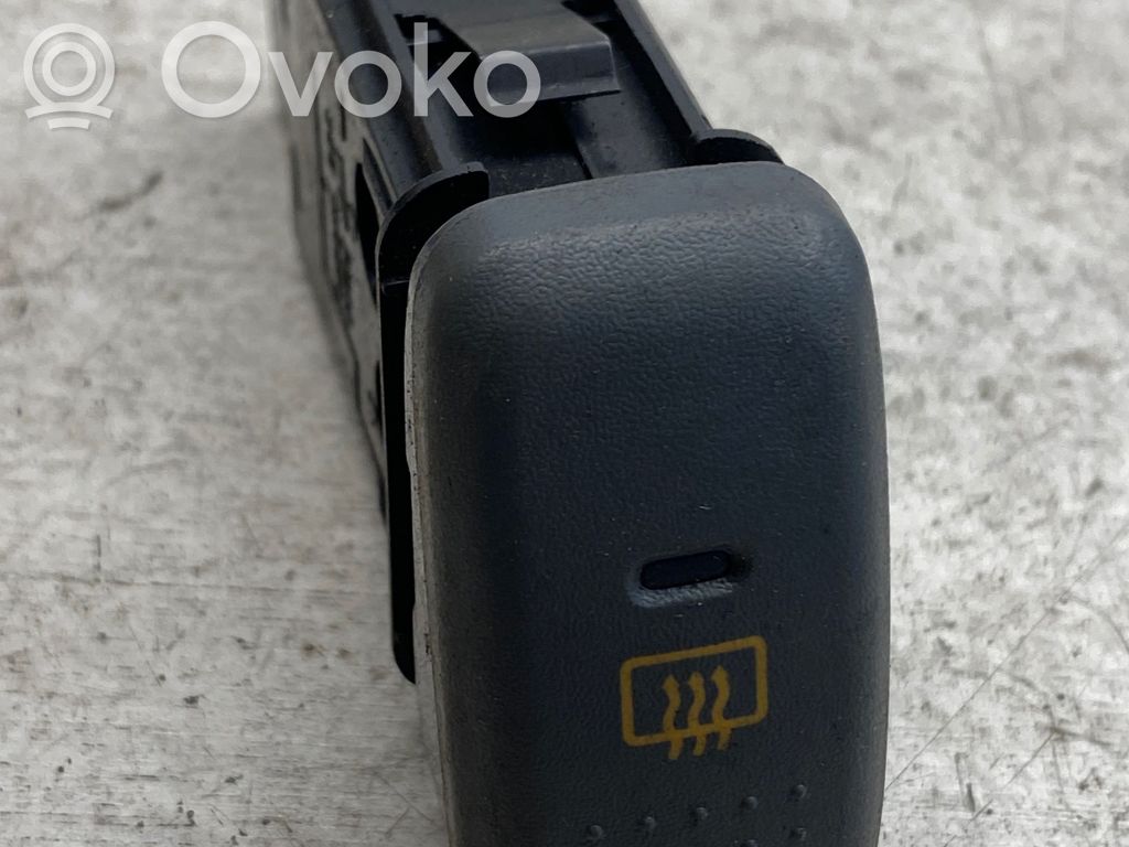 Honda HR-V Windscreen/window heater switch 