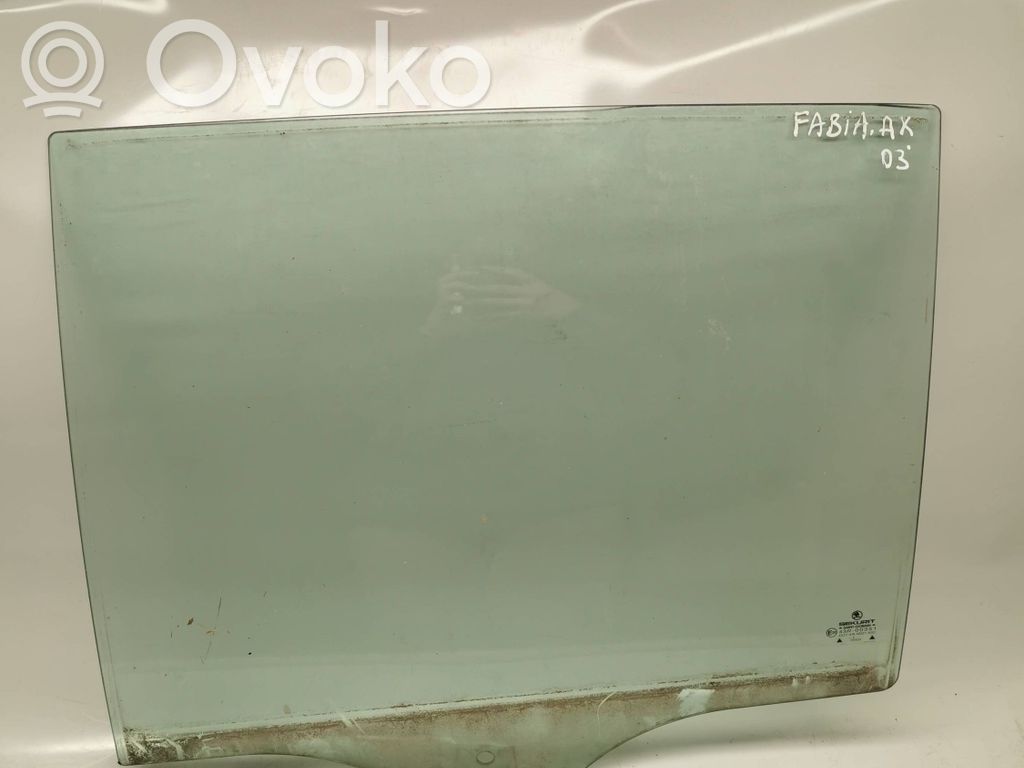 Skoda Fabia Mk1 (6Y) Rear door window glass 