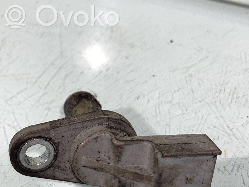 Camshaft position sensor   5M5112K073AA