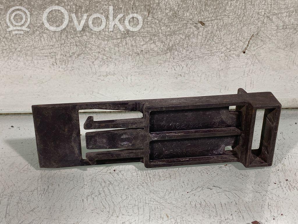 BMW 5 E60 E61 Radiator mount bracket 