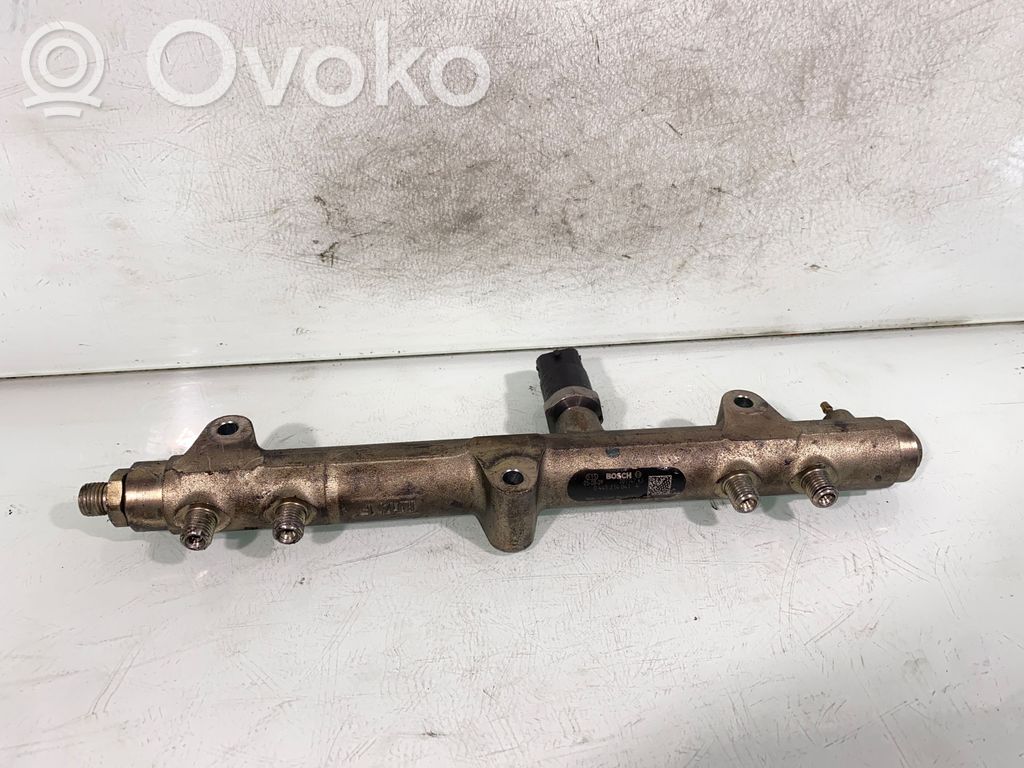 Chrysler Voyager Fuel main line pipe 