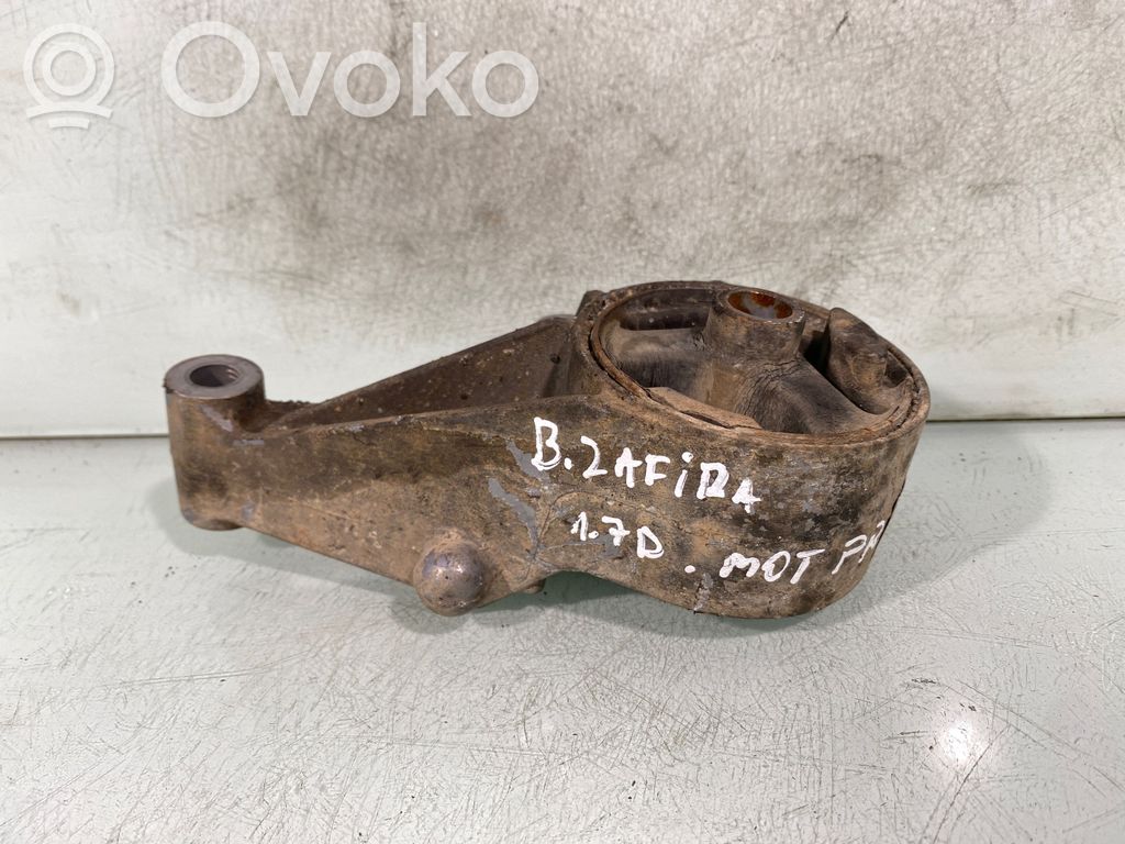Opel Zafira B Engine mount bracket 