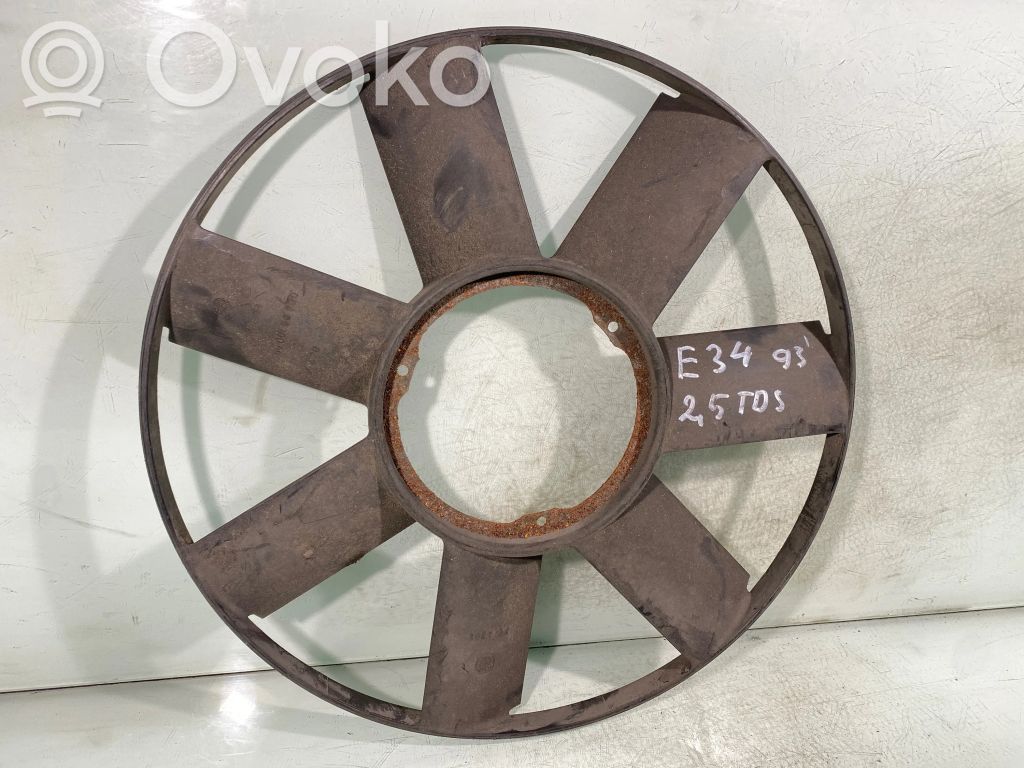 BMW 5 E34 Ventiliatora propellers 