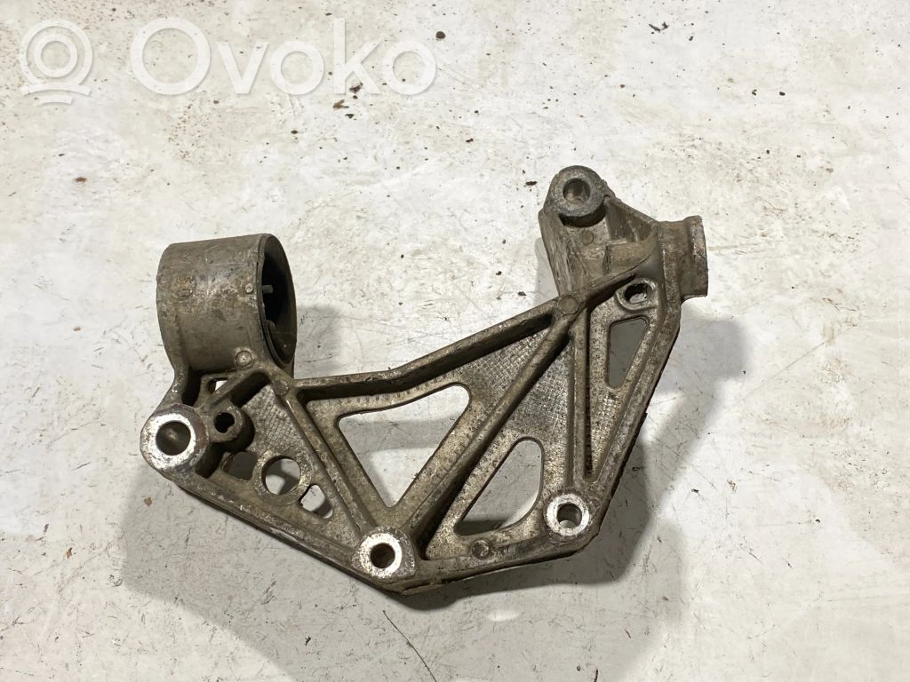 Volkswagen Polo Priekšējais šķērsnis 