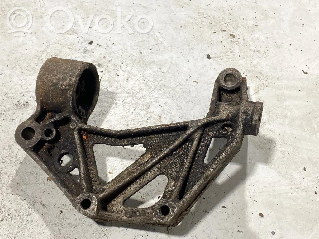 Volkswagen Polo Priekšējais šķērsnis 
