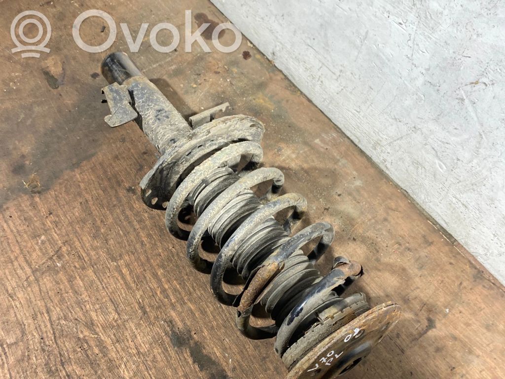 Volvo V70 Amortyzator osi przedniej ze sprężyną 