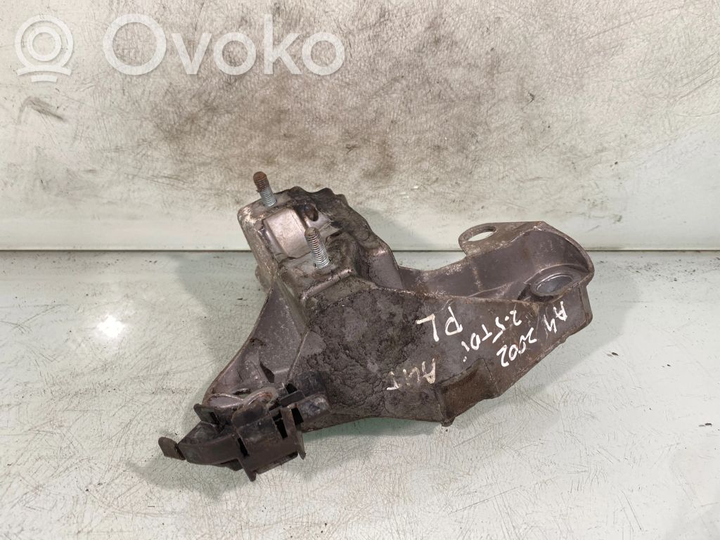 Audi A4 S4 B6 8E 8H Engine mounting bracket 