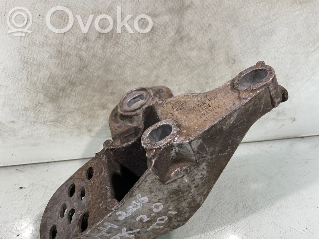 Audi A4 S4 B7 8E 8H Engine mounting bracket 