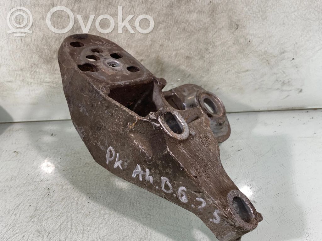 Audi A4 S4 B6 8E 8H Engine mounting bracket 