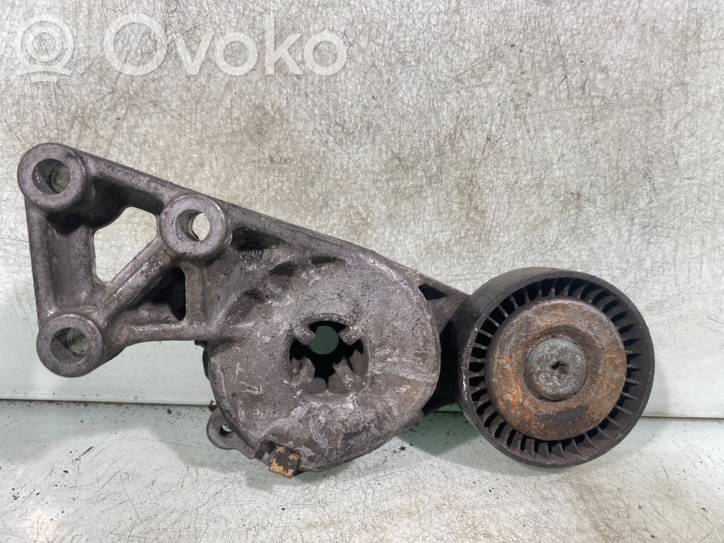 Volkswagen Golf IV Diržo įtempėjas 