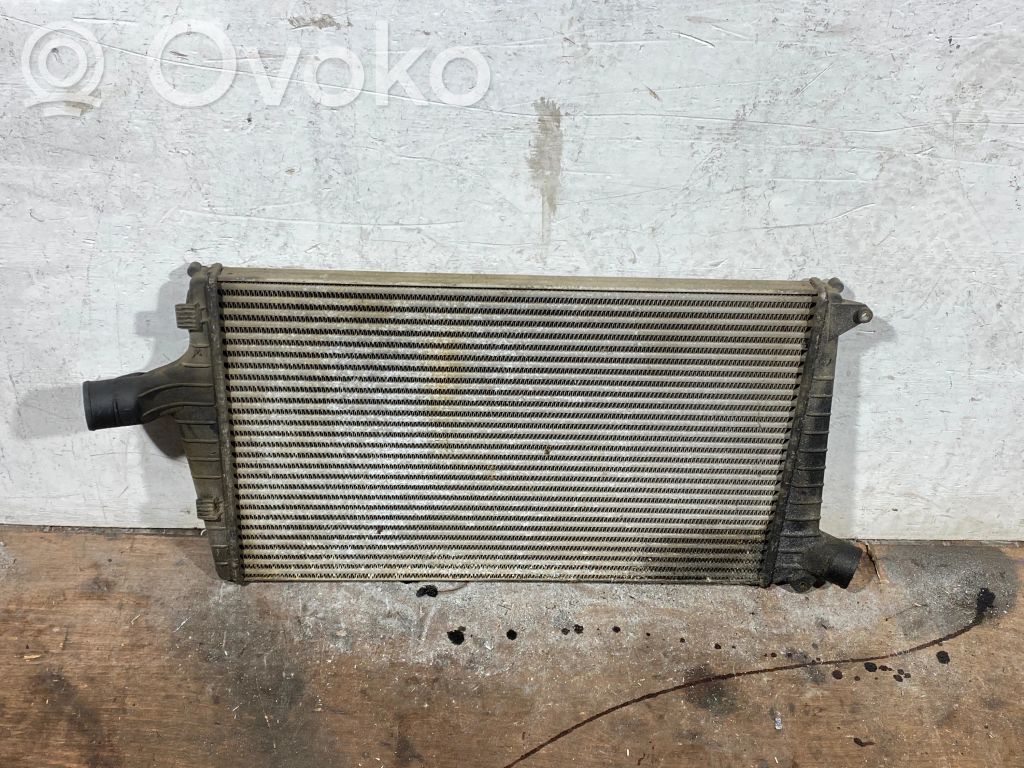 Audi A6 Allroad C5 Oro nukreipėjas/ kanalas interkūlerio radiatoriaus 