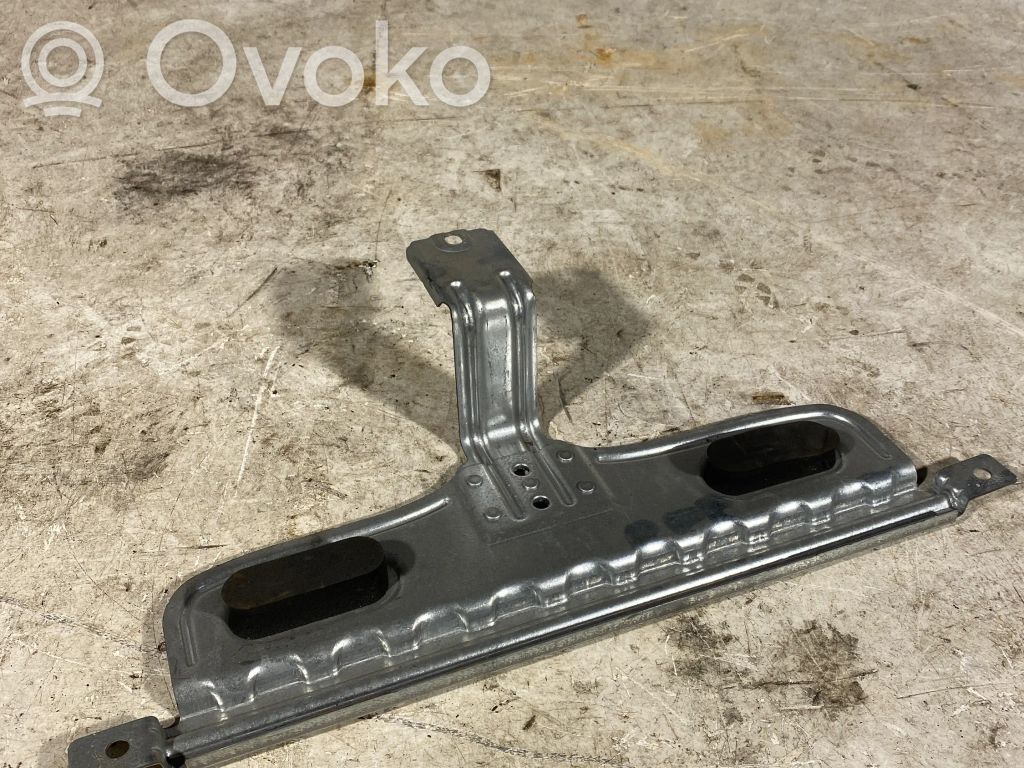 Volvo XC90 Battery tray 