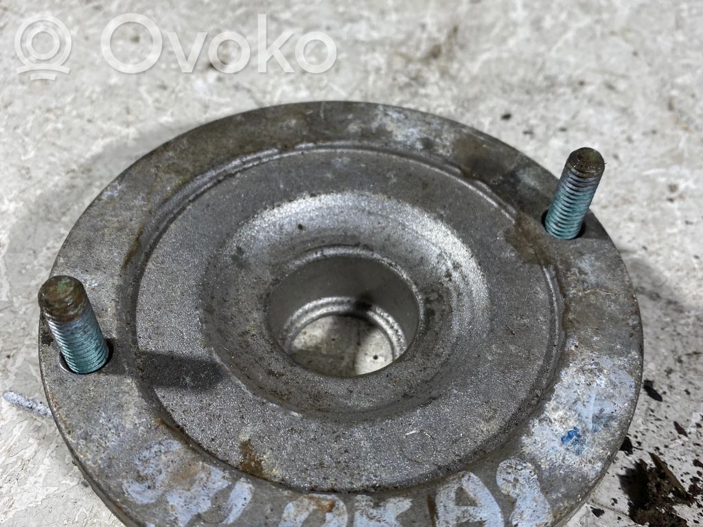 Audi A8 S8 D2 4D Coil spring mount 
