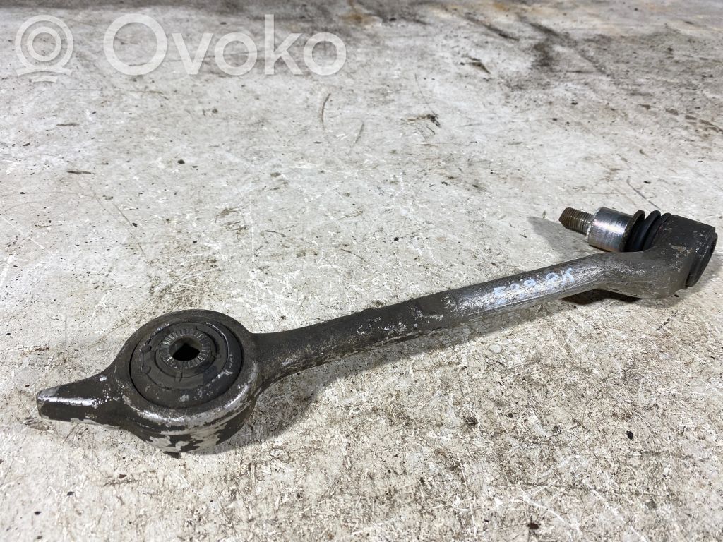BMW 5 E39 Priekinė svirtis 