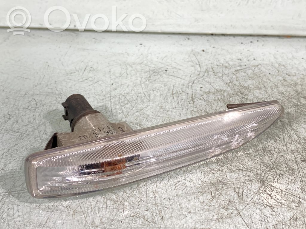 BMW 7 E65 E66 Front fender indicator light 