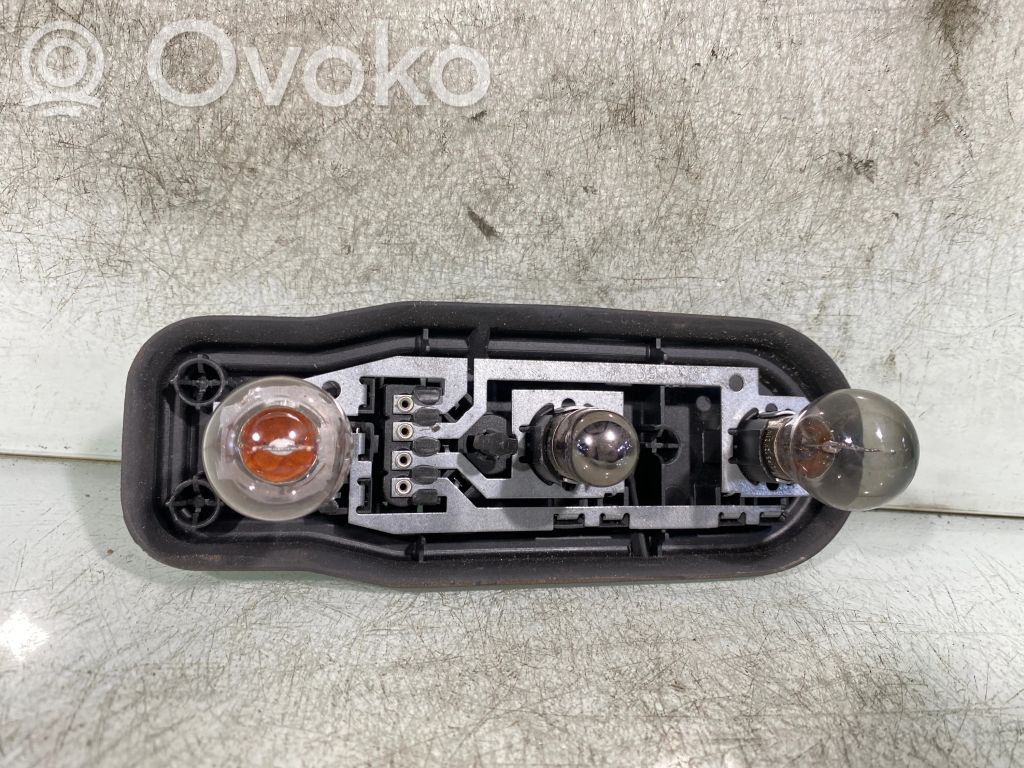 BMW 5 E39 Galinio žibinto dangtelis (lizdas) 