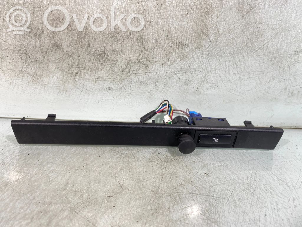 Navigation GPS unit bracket/holder   61318368975