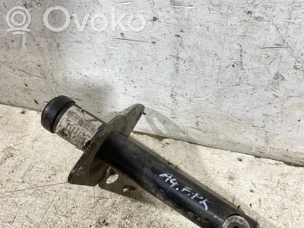 Audi A4 S4 B5 8D Front bumper shock/impact absorber 