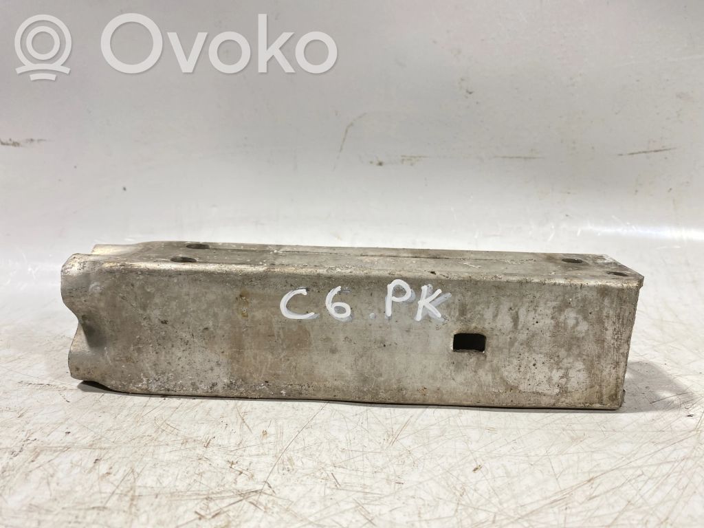 Audi A6 S6 C6 4F Priekinis amortizatorius bamperio 