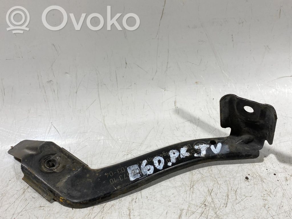 BMW 5 E60 E61 Laikiklis radiatorių panelės (televizoriaus) 