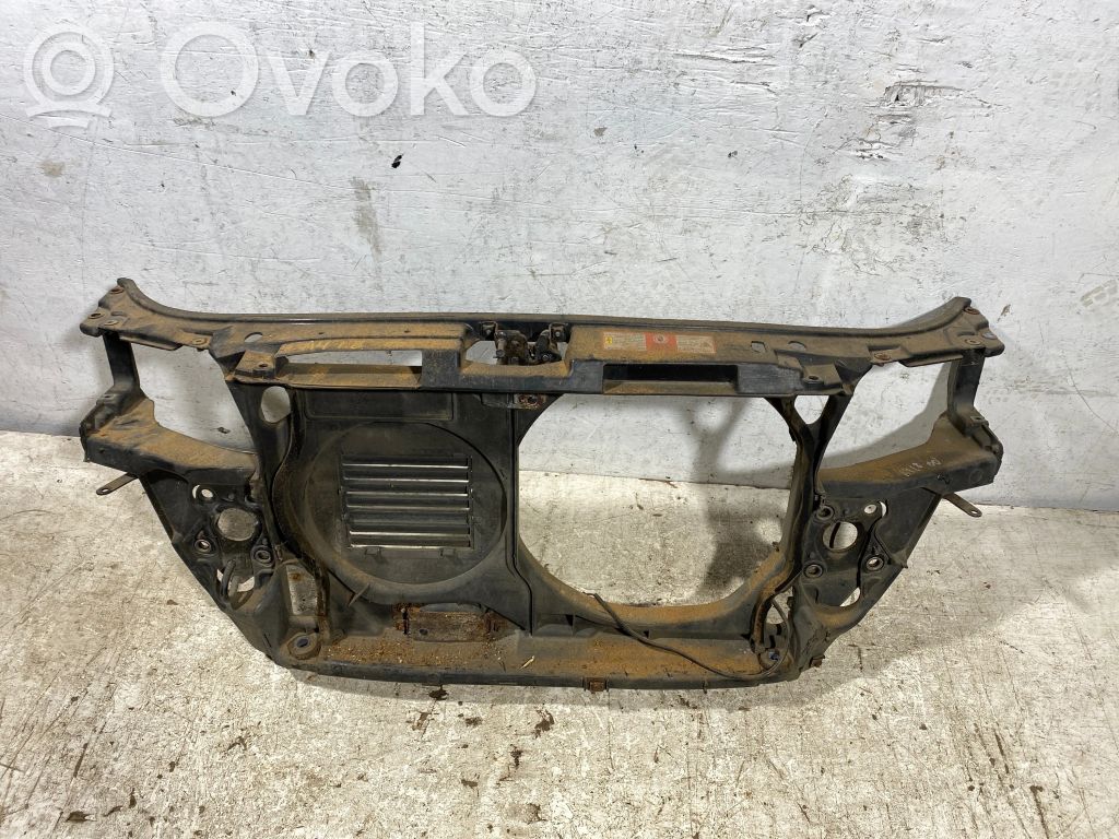 Audi A4 S4 B5 8D Radiatorių panelė 