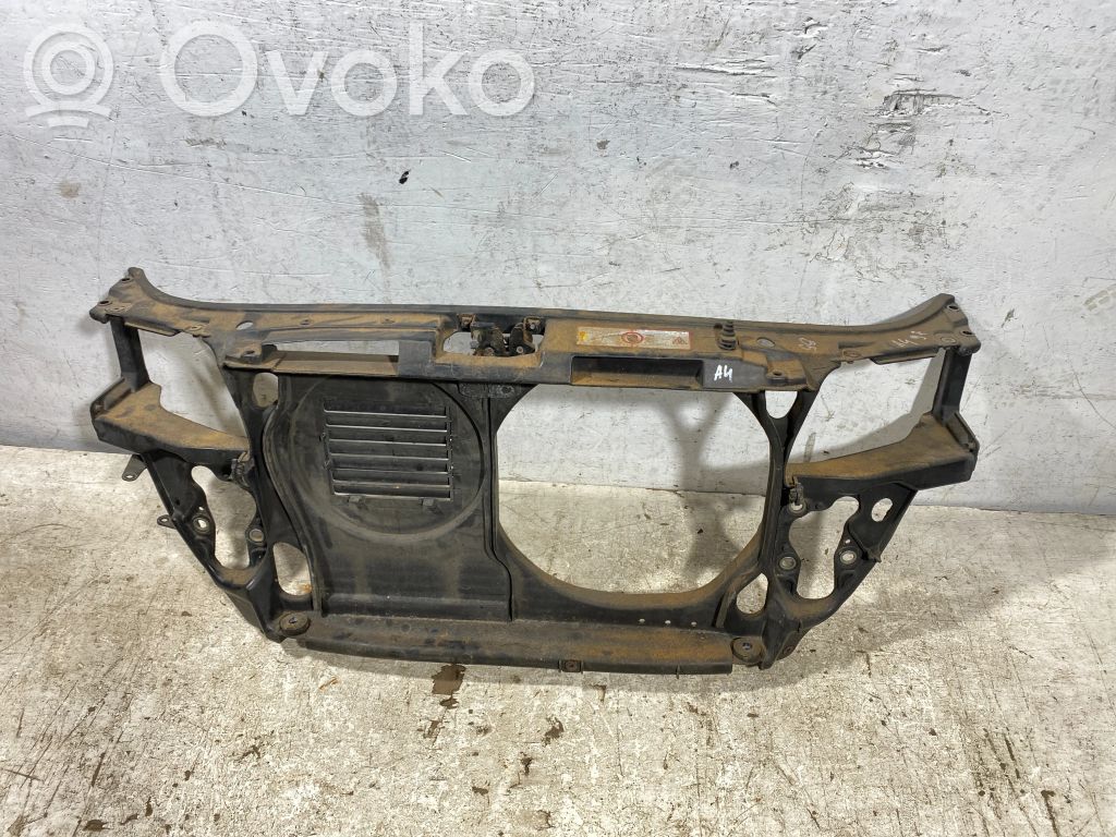 Audi A4 S4 B5 8D Radiatorių panelė 