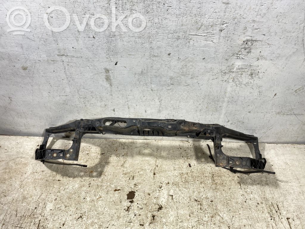 Opel Corsa D Radiatoru paneļa augšējā daļa (televizors) 