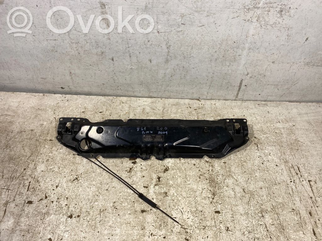 BMW 5 E60 E61 Radiatoru paneļa augšējā daļa (televizors) 