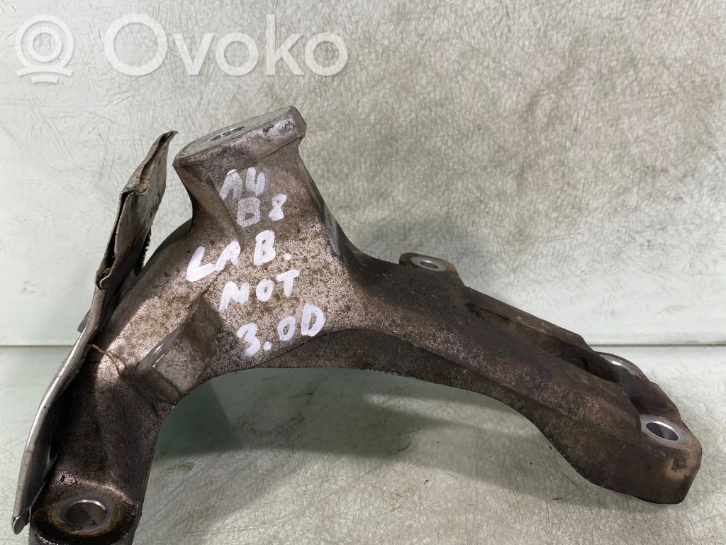Audi A4 S4 B8 8K Engine mounting bracket 