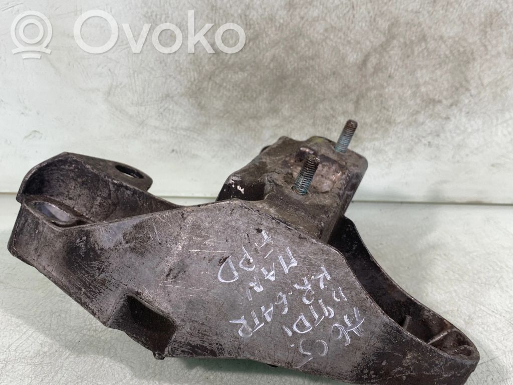 Audi A6 S6 C5 4B Engine mounting bracket 