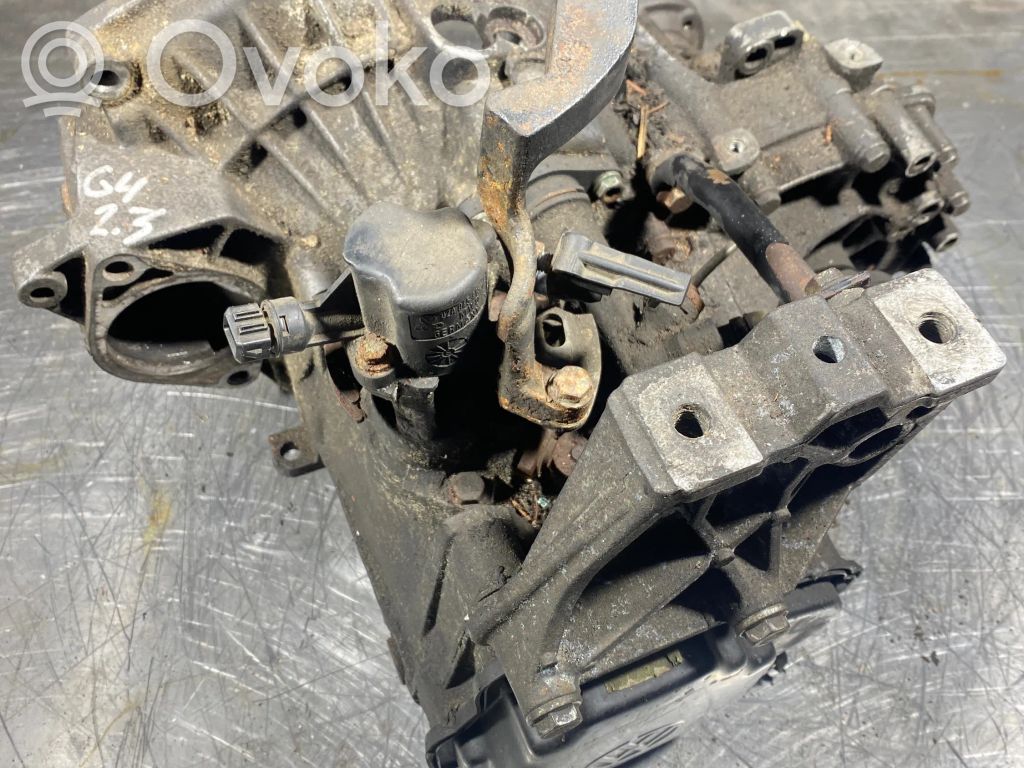 Volkswagen Golf IV Manual 5 speed gearbox 