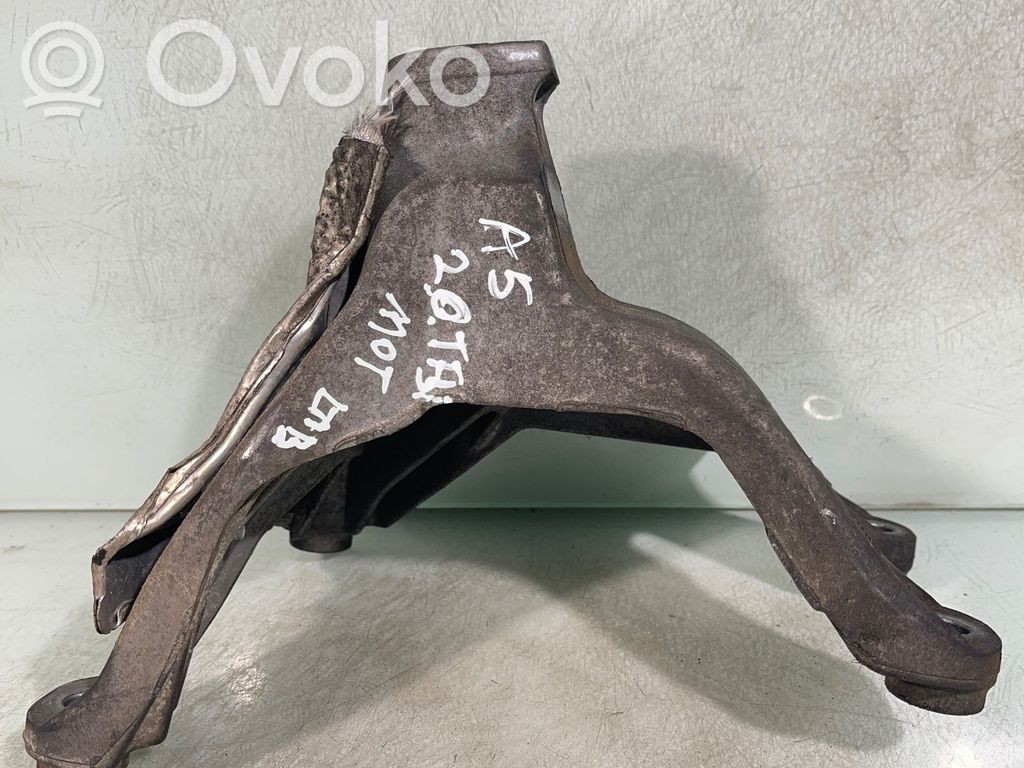 Audi A5 8T 8F Engine mounting bracket 