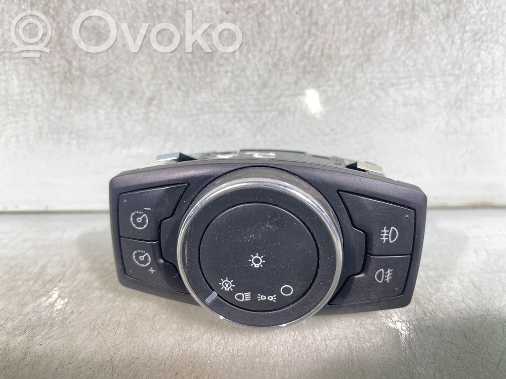 Ford Focus Light switch 