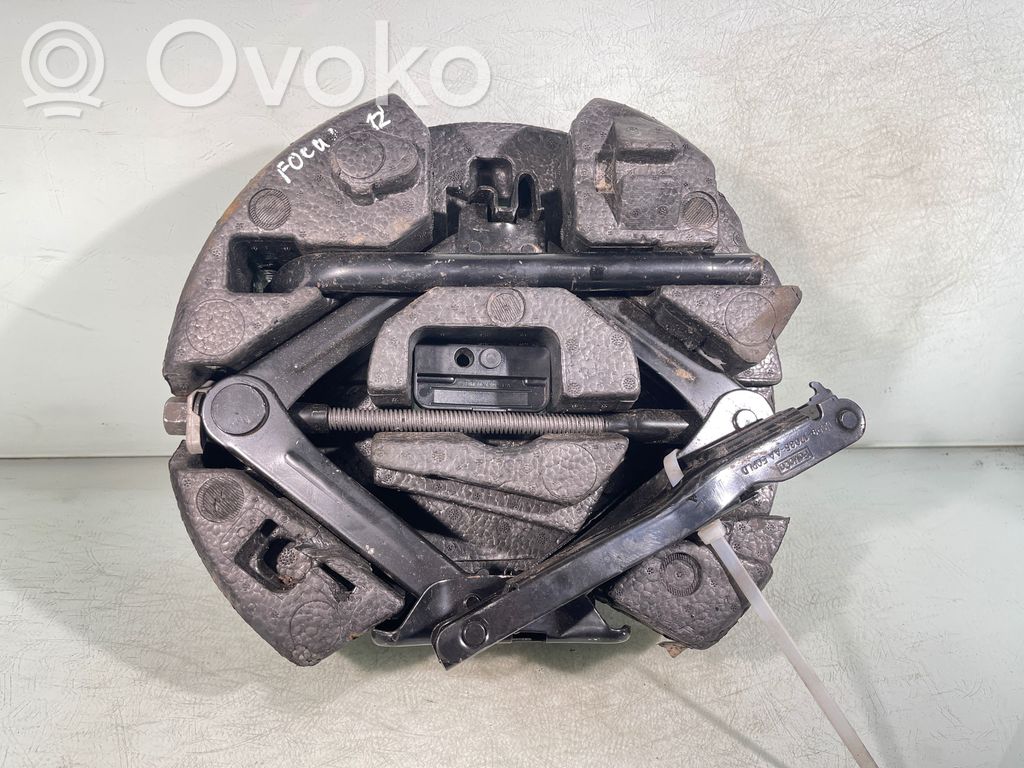 Spare wheel mounting bracket   BM5117009EC