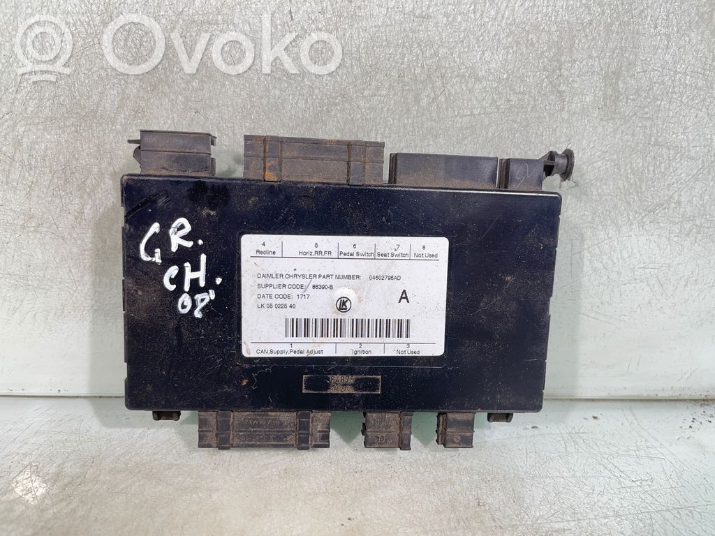 Jeep Grand Cherokee (WK) Seat control module 