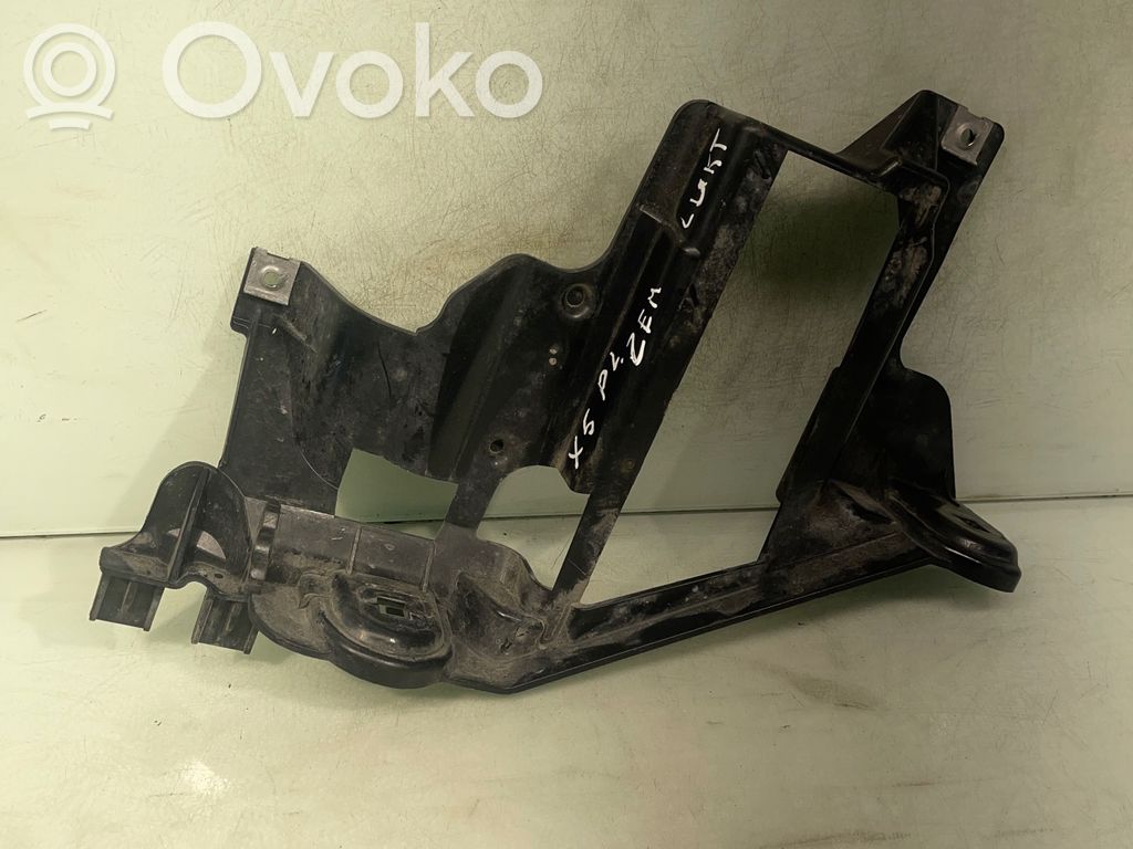 BMW X5 E53 Headlight/headlamp mounting bracket 