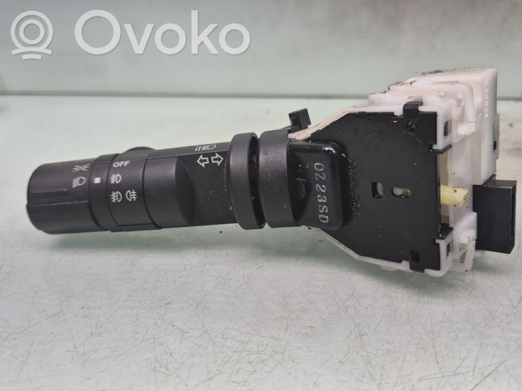 Nissan Qashqai Indicator stalk 