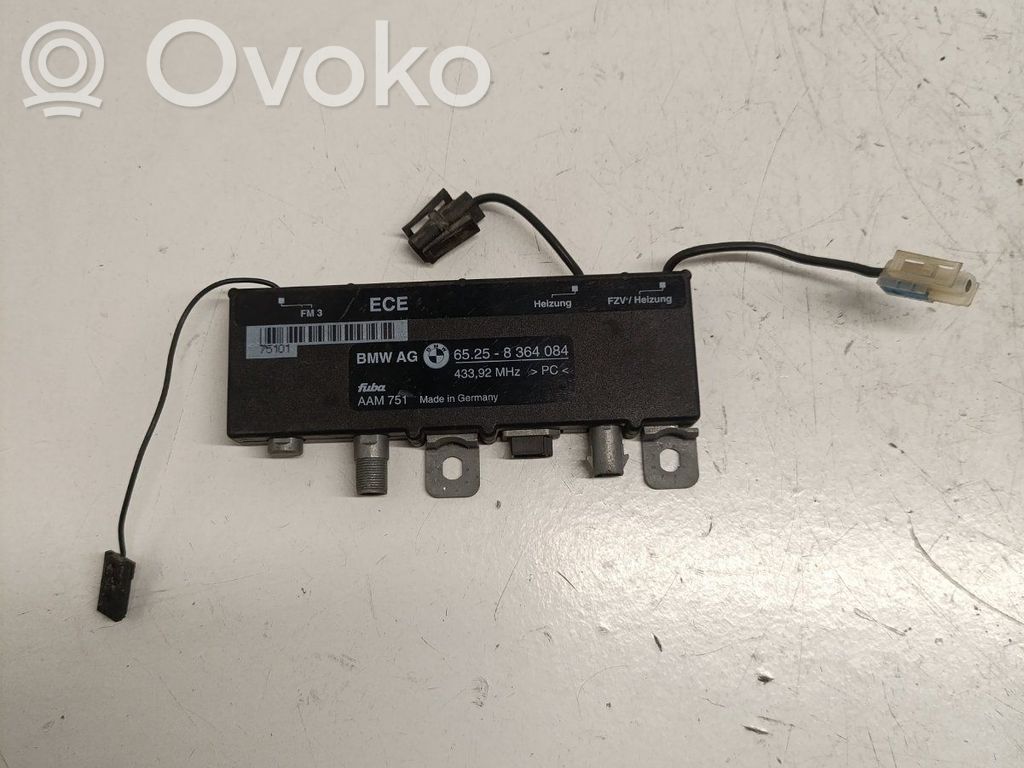 BMW 5 E39 Antenos stiprintuvas 