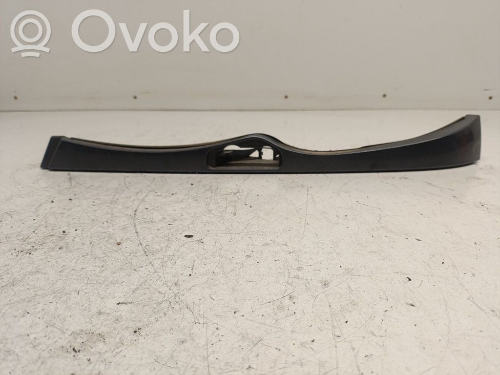 BMW 3 E46 Under headlight/headlamp trim 