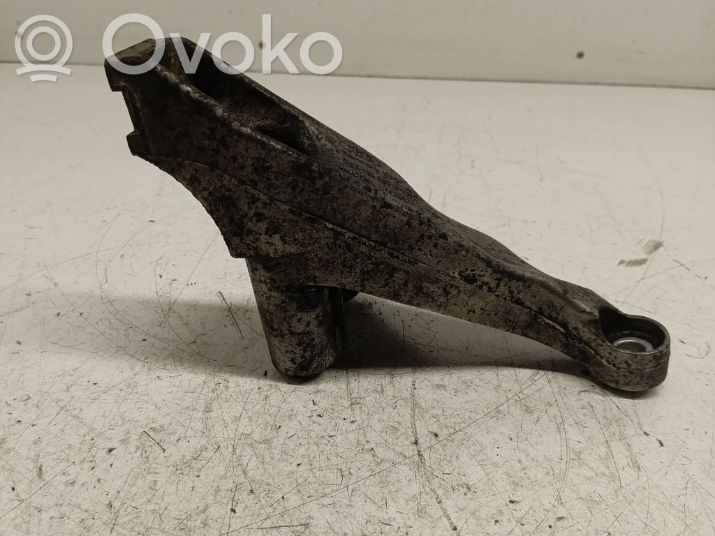 Engine mounting bracket   8E0199307S