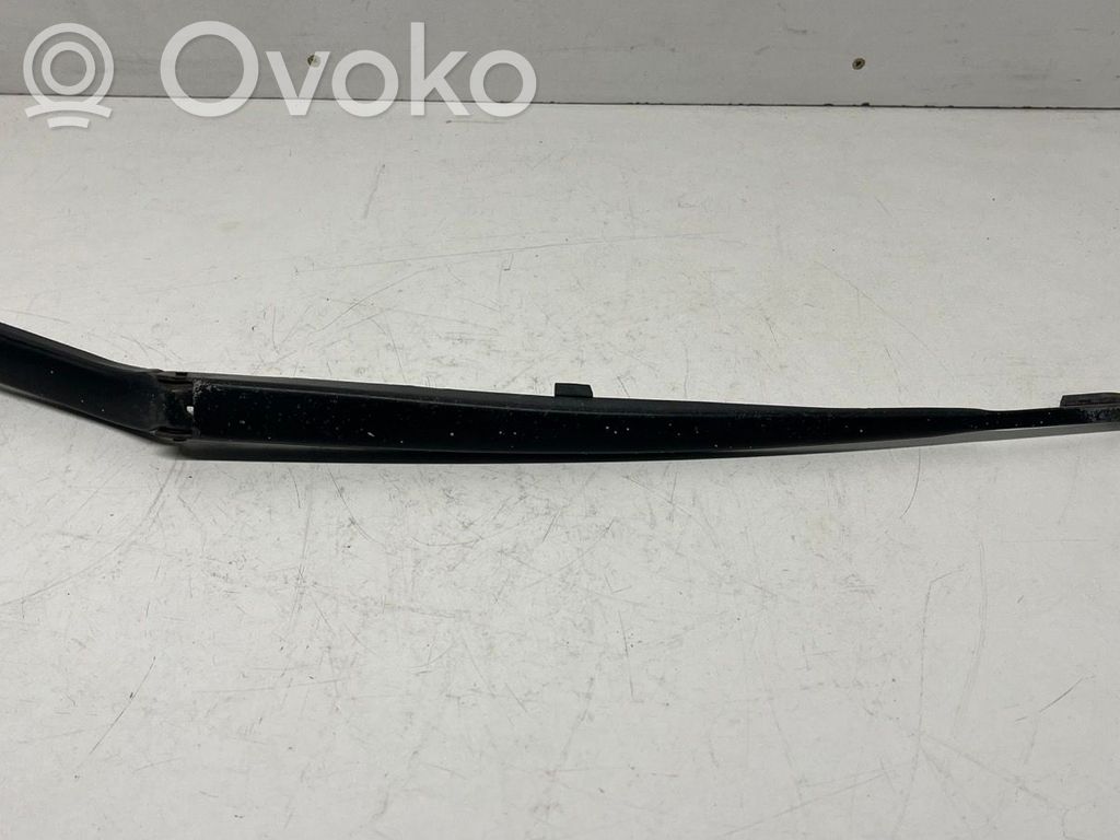 BMW 3 E46 Front wiper blade arm 