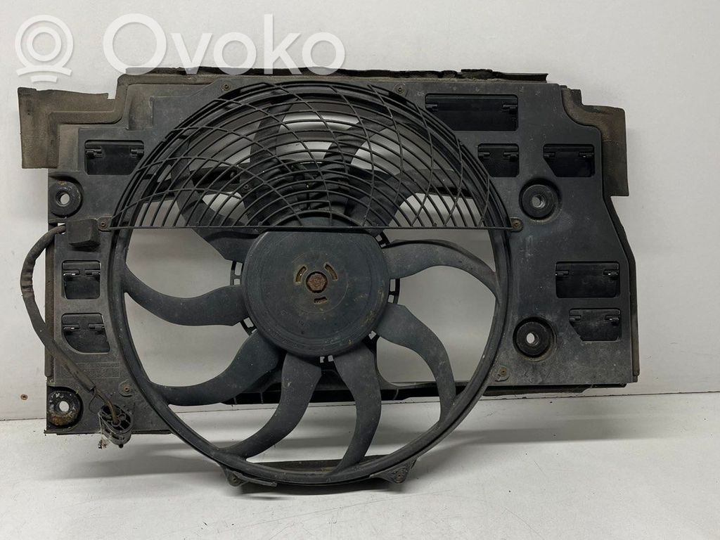 BMW 5 E39 Elektrinis radiatorių ventiliatorius 